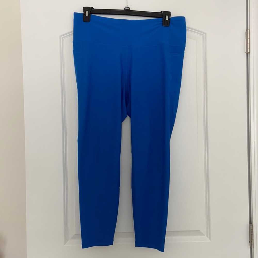 Old Navy Blue Elevate sports leggings with pockets, XXL